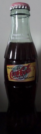 1996-2653 € 15,00 coca cola flesje 8oz 8th anniversary world of Atlanta.jpeg
